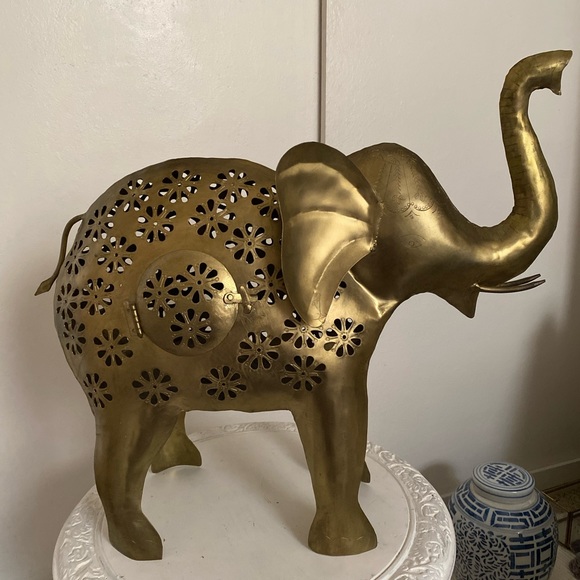 LARGE GOLD METAL MOROCCAN STYLE ELEPHANT HOME DECOR FOR CANDLE